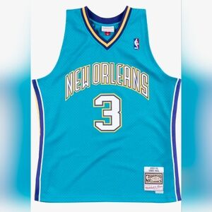 Mitchell & Ness Hardwood Classics New Orleans Hornets Throwback Jersey & Hat